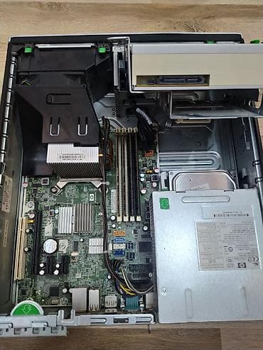 HP ProLiant Series kompakt server (tower) – daxili komplektasiya –