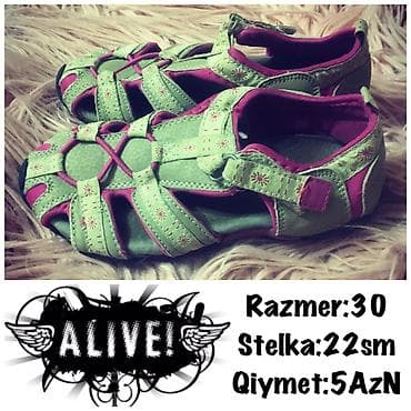 Razmer:30 stelka:22sm brend:Alive qiymet:5manat ayaqqabi, ushaq
