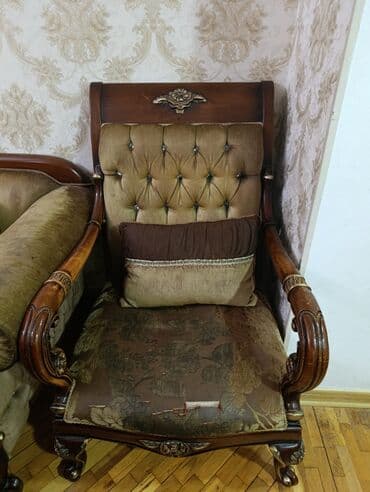 Гостиные гарнитуры: Диван, Б/у, Нераскладной, Без подьемного механизма, Ткань, Нет доставки — 2