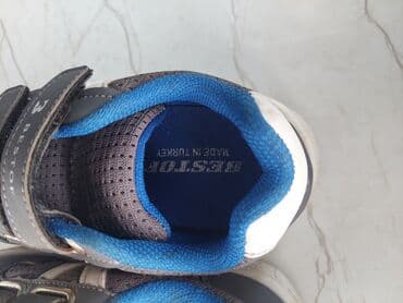 uşaq idman bosonojkaları: Krossovka, Uniseks, 28 — 3