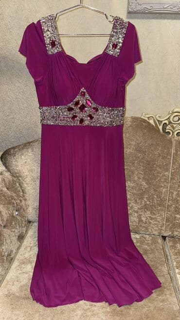 Bənövşəyi rəngdə uzun ziyafət donu. 1 defe geyinilib 250 azn alinib