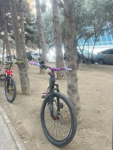 motorlu velesiped: 200 manata satılır 20 manat xerci var cuzi miqdarda endirim ede — 2