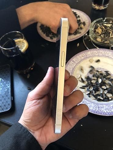 iphone nauşnik: IPhone 13, Ağ, Face ID — 4