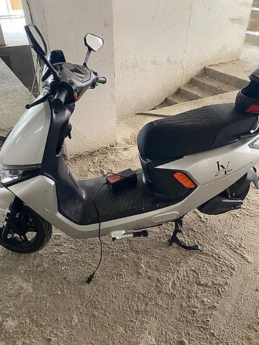 kask motor: - JY, 50 sm3, 2024 il, 150 km — 2