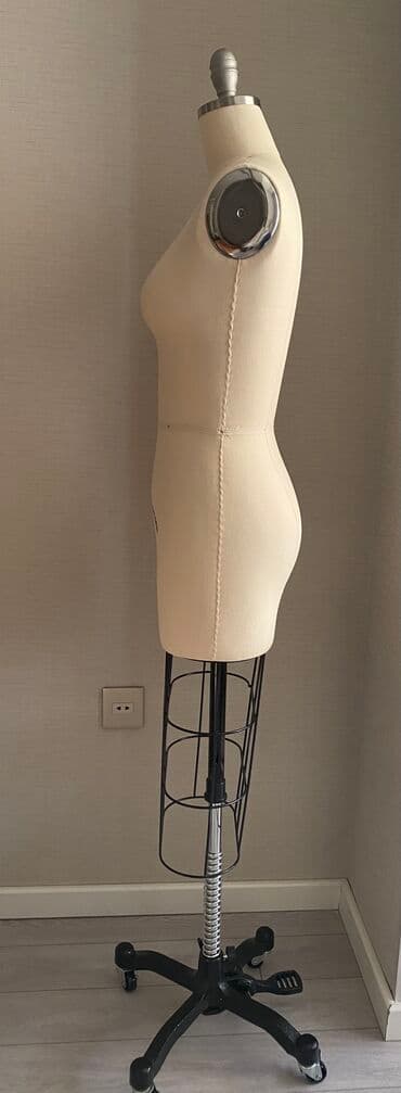 stefano ricci baku: Ölçüleri Sine dairesi -92 Bel dairesi-70 Çanaq dairesi -95 Tezedir — 6