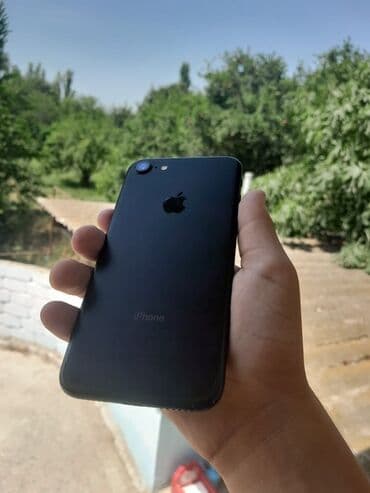 iphone 5 's: IPhone 7, Qara, Barmaq izi — 1