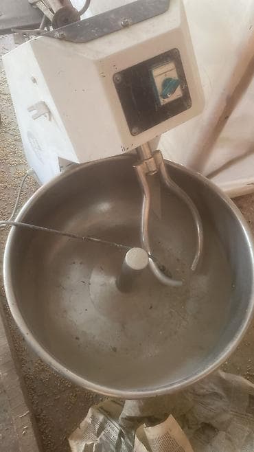 *SEVA XIRDALAN* TURKIYə istehaali xəmirqarışdiran satilir. 3faza ilə