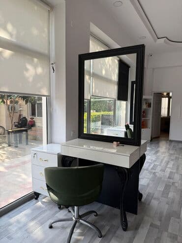 Makiyaj üçün masa lalafo.az -da Makiyaj üçün masa