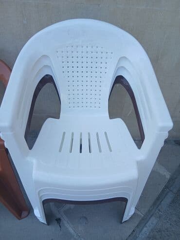 стулья бу: Plastik kreslolar bağ, balkon, kafe və ya digər açıq məkanlar üçün — 4