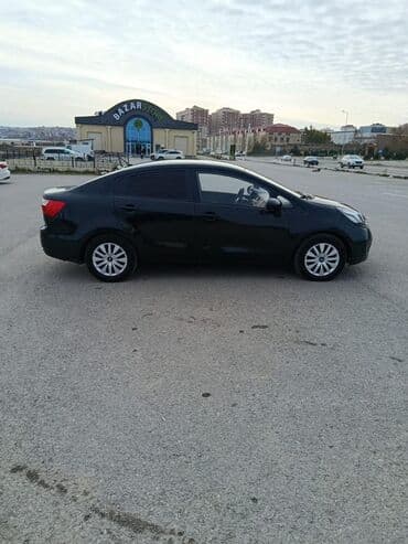 kvadrasikl satisi: Kia Rio sedan – qara rəng, 4 qapı, şəhər və tras üçün qənaətcil və — 7