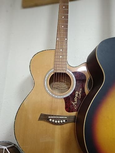 Akkustik gitara