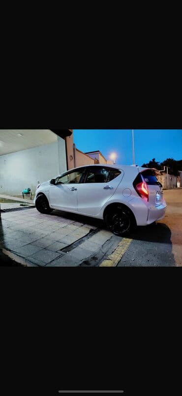 yük maşını sürücüsü vakansiya: Taksi sürücüsü tələb olunur, Nəqliyyat təmin edilir, Həftəlik ödəniş, 3-5 illik təcrübə — 4