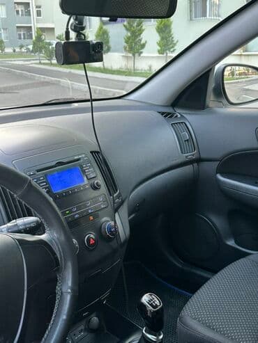 çaşqa feredo: Hyundai i30: 1.6 л | 2011 г. Хэтчбэк — 7