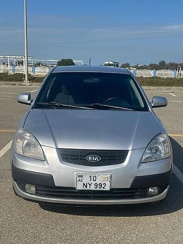 Kia Rio: 1.4 l | 2007 il Hetçbek