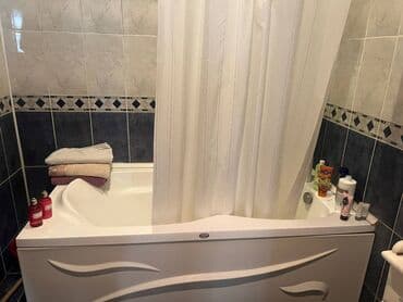 kirayə əcəmi: Əcəmi metrosuna yaxin 14 mertebeli binanın 13-ci mərtəbəsində — 10