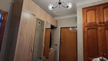 evler bineqedide: Bakı, 3 otaqlı, Köhnə tikili, m. Xalqlar Dostluğu, 80 kv. m — 13