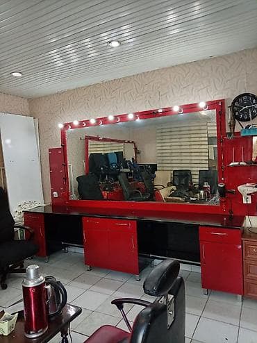 pati satiram: Qadin salonu üçün güzgülü mebel satılır. 2 ededdir. 1 ededinin qiymeti — 2