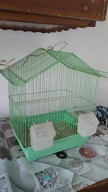 quş yuvası: Quş qəfəsi – yaşıl rəngdə, ev formalı dizayn - Material: metal — 1