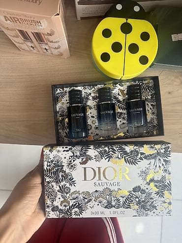 Dior Sauvage mini ətir dəsti - Brend: Dior - Xət: Sauvage - Dəst lalafo.az -da Dior Sauvage mini ətir dəsti - Brend: Dior - Xət: Sauvage - Dəst