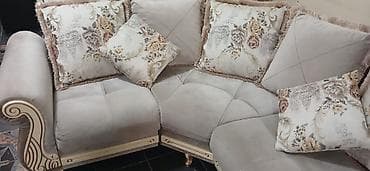 Künc divan, Divan, Bazalı, Açılan