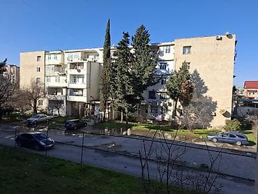 merdekanda kreditle evler: Bakı, Bakıxanov qəs., 2 otaqlı, Köhnə tikili, m. Neftçilər, 35 kv. m — 2