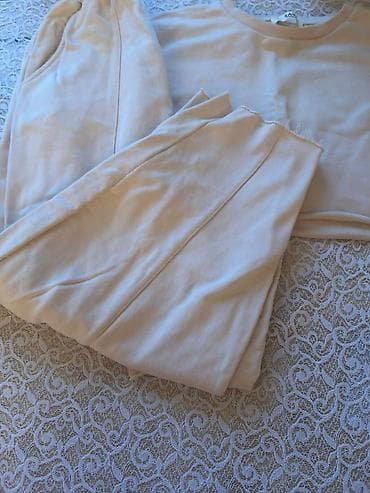 dest geyimler: Bej rəngli qadın ev-dəstı (2 hissəli) - Üst: qısa kəsimli sweatşört — 7