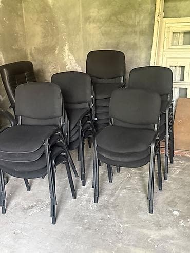 vitrin mallari: Satılır kommersiya üçün avadanlıqlar: - Qara rəngli, metal karkaslı — 1