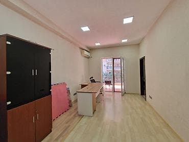 gence emlak ev: Nərimanov rayonu, “Gənclik “ metrosu yaxınlığında yeni tikilinin 1-ci — 6