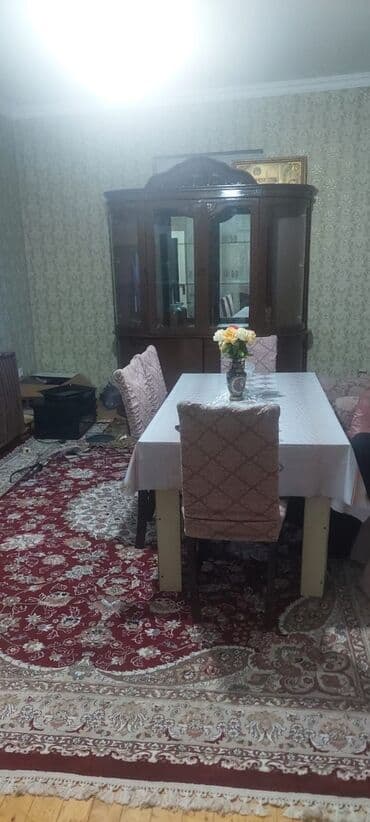 neftçilər ev: 8-ci kilometr 4 otaqlı, 100 kv. m, Kredit var, Orta təmir — 6