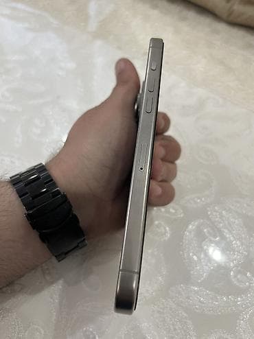 Мобильные телефоны и аксессуары: IPhone 15 Pro Max, 256 ГБ, Natural Titanium, Беспроводная зарядка, Face ID — 3