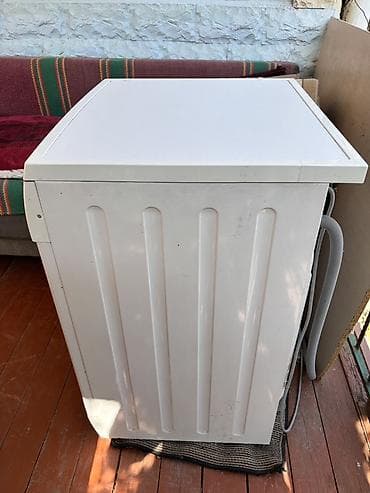 tecno pova 6 pro: Siemens 5kg paltaryuyan maşın satılır. Zapças (ehtiyat hissəsi) kimi — 3