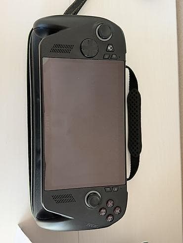 ASUS ROG Ally portativ oyun konsolu Tamamən təzədir. 1 ay işlənib