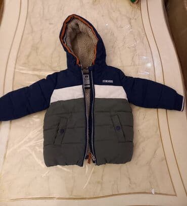 sumqayıtda kurtka: Uşaq kurtkası.Almaniyadan alinib. az işlenib. 6 aydan yuxari uşaqlar — 5