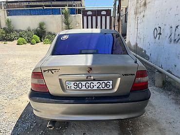 opel vectra b: Opel Vectra: 1.8 l | 1997 il 303000 km Sedan — 2
