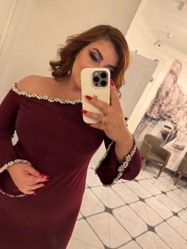 Bordo rəngli, çiyinləri açıq ziyafət/gecə geyimi. - Material: elastik