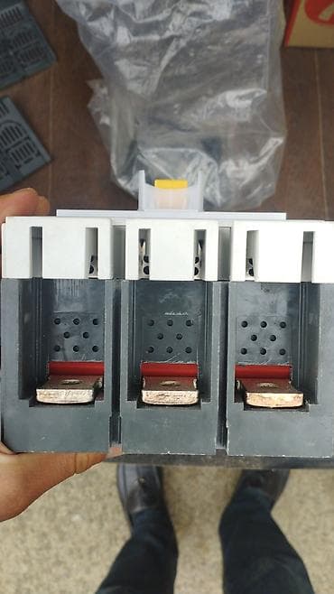 elektrik generatoru: Digər brend Elektrik avtomat, 3 faza — 3