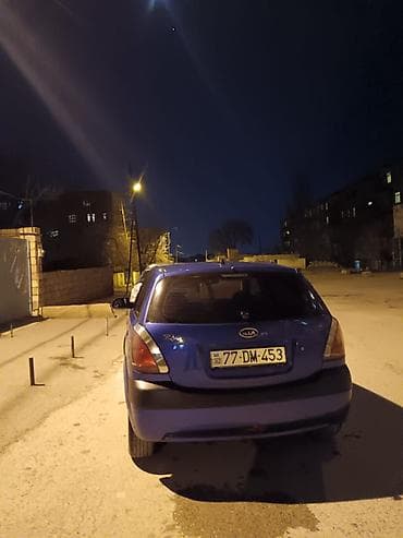 Nəqliyyat: Kia Rio hatchback, mavi rəng (5 qapı) Texniki və dizayn — 7