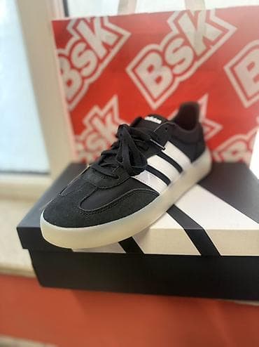 Məhsul: Adidas kişi idman ayaqqabısı Model: Barreda Decode (etiketdə