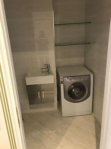 nizami metro: İcarəyə verilir 3 otaqlı yeni tikili 149 m², Nizami m. Kateqoriya — 7