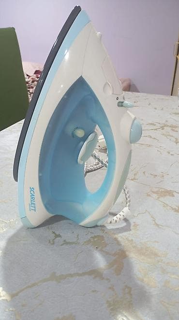 plasmas utu: Scarlett SC-1158 buxarlı ütü - Güc: 2200 W, 230 V, 50 Hz - — 1