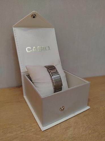 Аксессуары: Новый, Наручные часы, Casio, цвет - Серебристый — 3