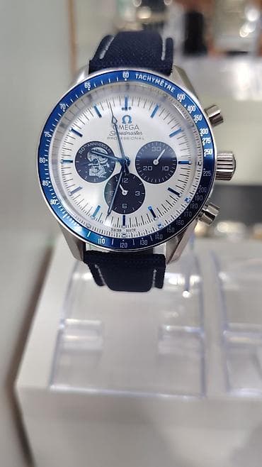 Наручные часы: Omega Speedmaster Professional x Snoopy – xronoqraf saatlar Məhsul — 1