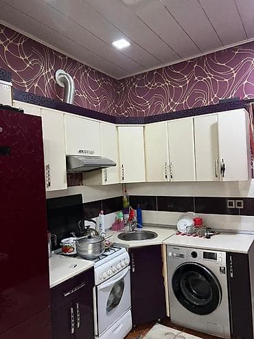 Metbex mebeli seliqelidir. Ustunde moyka qaz ve aspirator verilir. 350