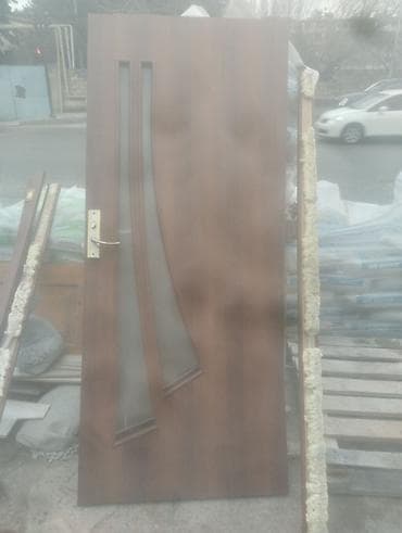 Qapilar 2 eded tecili satilir heresi 40 manat