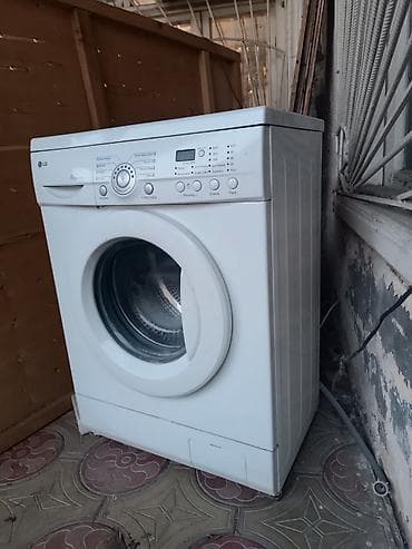 iph 13 pro: Paltaryuyan maşın LG, 5 kq, Qurutmasız — 1