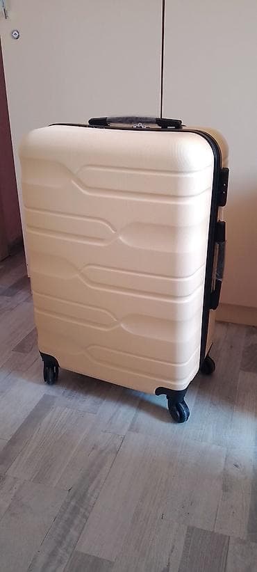Təkərli sərt korpuslu çamadan + nazik sənəd/planşet çantası seti - — 1