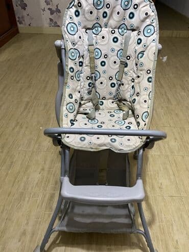 uşaq oturacagi: Uşaqlar üçün yüngül boz rəngli uşaq oturacağı, ağ və mavi dairələrlə — 4