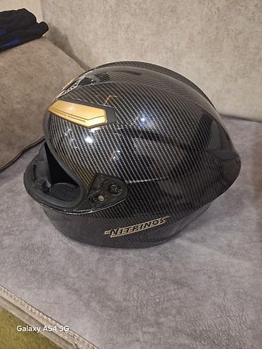 qazel matoru: Nitrinos tam üzlü motosiklet dəbilqəsi Xüsusiyyətlər: - Korpus — 3