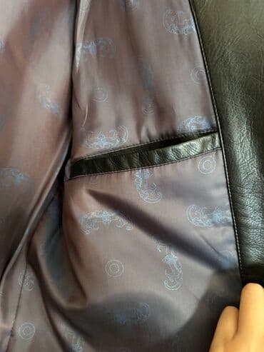 kişi dəri godəkcələr: Qara ceket/kojanka Tebii deridendir Razmeri S Geyinilməyib (razmeri — 9