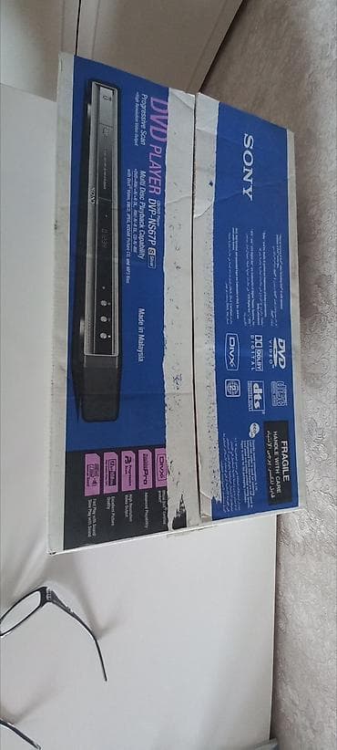 sony netbook: Sony — 3